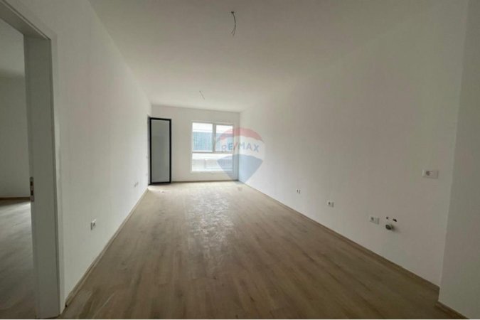 Tirane, shitet apartament 1+1+Ballkon , 76 m² 90.600 € 