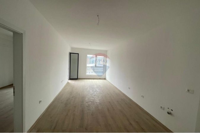 Tirane, shitet apartament 1+1+Ballkon , 76 m² 90.600 € 
