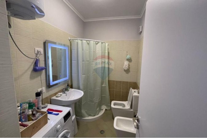 Tirane, shitet apartament 1+1+Ballkon Kati 6, 74 m² 125.000 € 