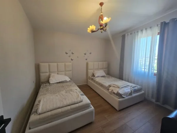 Tirane, shitet apartament 2+1 Kati 5, 74 m² 93.000 € 