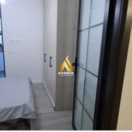 Tirane, jepet me qera apartament 1+1+Ballkon Kati 2, 90 m² 650 € (bulevardi zogu 1)