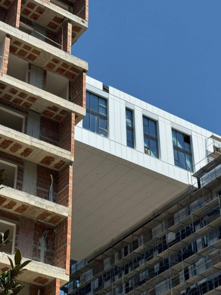 Tirane, shitet apartament duplex 3+1 , 229 m² (SQUARE 21)