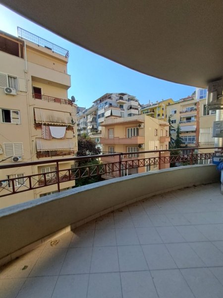 APARTAMENT 2+1 ME QERA, KODRA E DIELLIT TEK ELEONORA