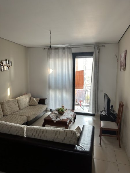 Tirane, jepet me qera apartament 1+1+Ballkon Kati 7, 70 m² 400 € (Spitali Amerikan 3)