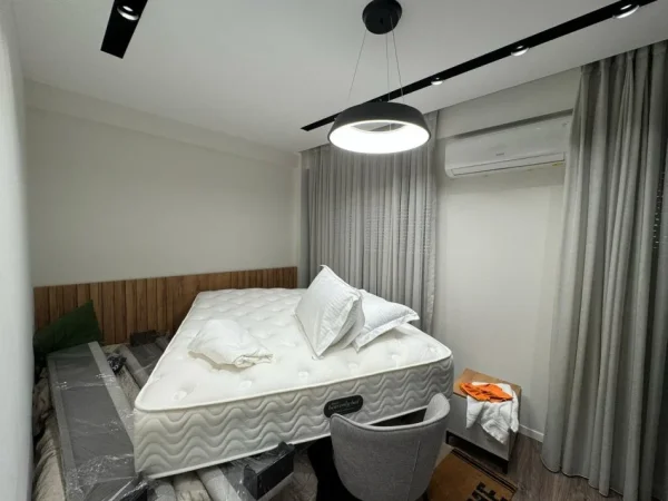 Tirane, jepet me qera apartament 2+1 Kati 5, 146 m² 1.350 € 