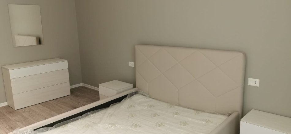 Tirane, jepet me qera apartament 2+1 Kati 4, 120 m² 600 € (rruga kongresi i manastirit)