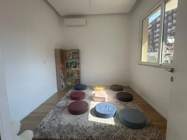 Tirane, jepet me qera Vile 2 Katshe Kati 2, 200 m² 2.500 € 