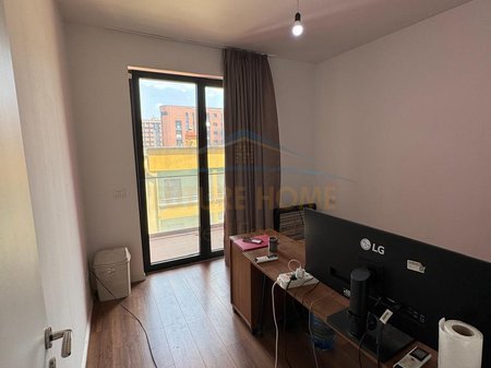 Tirane, jepet me qera apartament 1+1 Kati 3, 450 € 