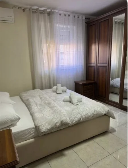 Tirane, jepet me qera apartament 1+1 Kati 3, 60 m² 500 € (Selvia)