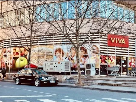 Tirane, jepet me qera ambjent biznesi Kati 2, 117 m² 1.500 € 