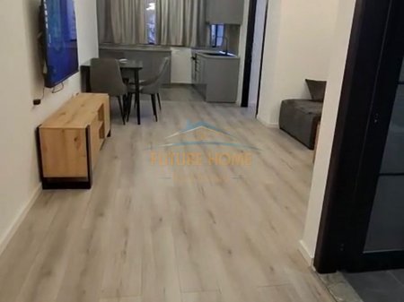 Tirane, jepet me qera apartament 1+1 Kati 2, 65 m² 650 € 