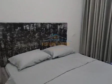 Tirane, jepet me qera apartament 1+1 Kati 2, 65 m² 650 € 