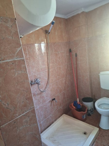 Tirane, jepet me qera garsonier 1+1 Kati 1, 35 m² 260 € 