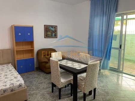 Tirane, shitet garsonier 1+1 Kati 0, 52 m² 75.000 € (QSUT, prane SHISH)