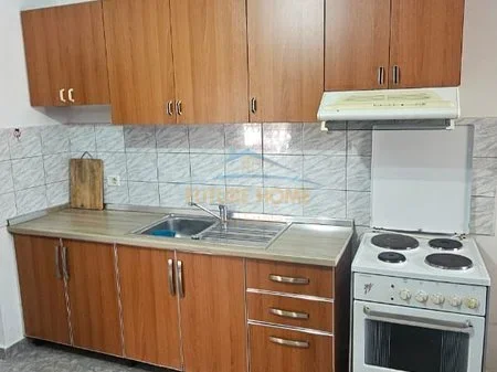 Tirane, jepet me qera apartament 1+1 Kati 1, 60 m² 500 € 