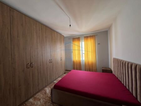Tirane, jepet me qera apartament 1+1 Kati 9, 70 m² 400 € 