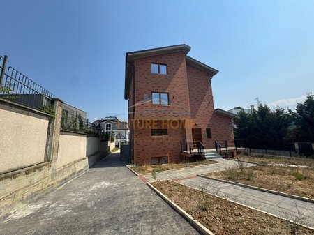 Tirane, jepet me qera Vile 3 Katshe Kati 0, 619 m² 4.500 € (Mjull - Bathore)