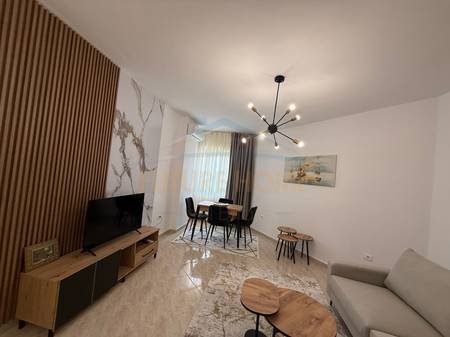 Tirane, jepet me qera apartament 1+1 Kati 5, 78 m² 500 € 