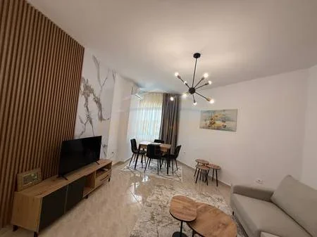 Tirane, jepet me qera apartament 1+1 Kati 5, 78 m² 500 € 