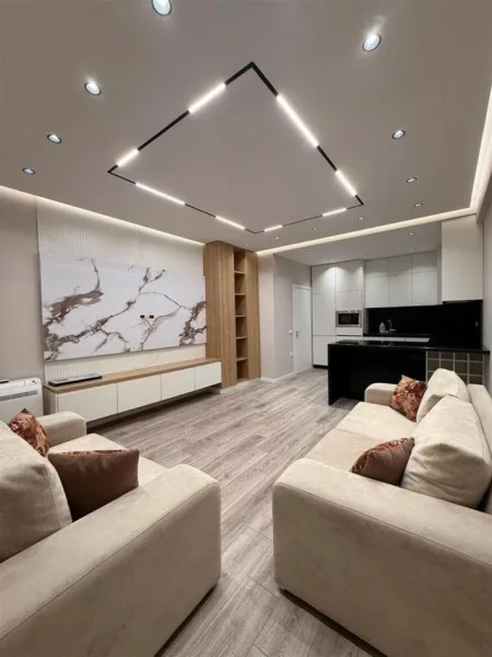 Tirane, jepet me qera apartament 1+1+Ballkon Kati 1, 70 m² 600 € (astir)