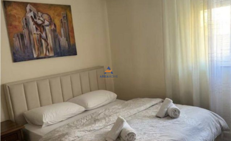 Tirane, jepet me qera apartament 1+1 , 67 m² 500 € (RRUGA THANAS ZIKO,PAZARI I RI)