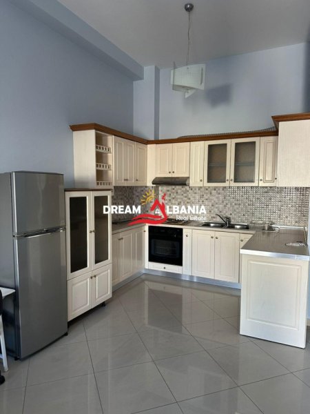 Tirane, jepet me qera garsonier Kati 7, 60 m² 400 € (prane prokurorise)