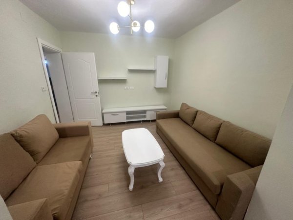 Tirane, jepet me qera apartament Kati 2, 100 m² 600 € 