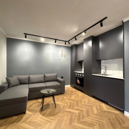 Tirane, shitet apartament 2+1+Ballkon Kati 5, 108 m² 268.000 € (Rr. Mine Peza)