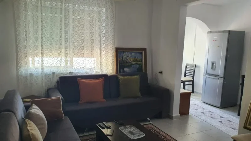 Tirane, jepet me qera apartament 1+1 Kati 3, 57 m² 500 € (Siri Kodra)