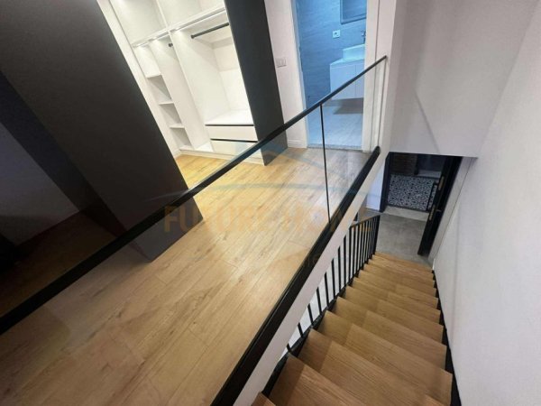 Tirane, shitet apartament duplex Dublex Kati 1, 75 m² 120.000 € 