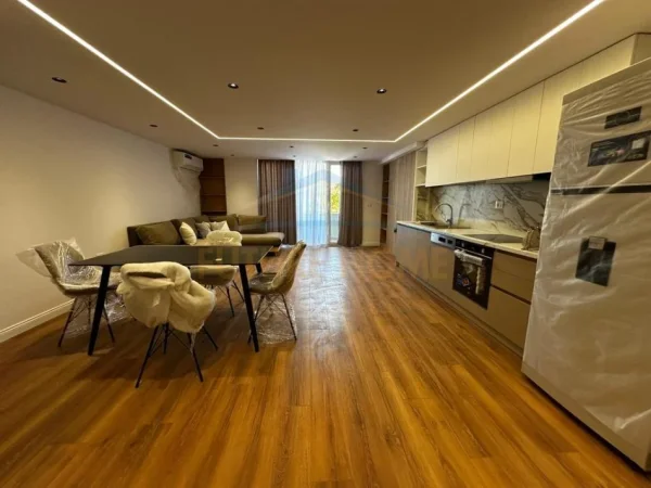 Tirane, shitet apartament duplex 2+1 Kati 1, 104 m² 160.000 € (GOLDEN PARK 3)   UNA54777