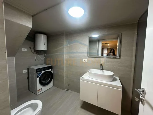 Tirane, shitet apartament 1+1 Kati 1, 75 m² 120.000 € (GOLDEN PARK 3)   UNA56385