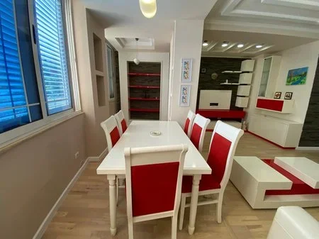Tirane, shitet apartament 1+1+Ballkon Kati 1, 78 m² 140.000 € (Kodra e Diellit)