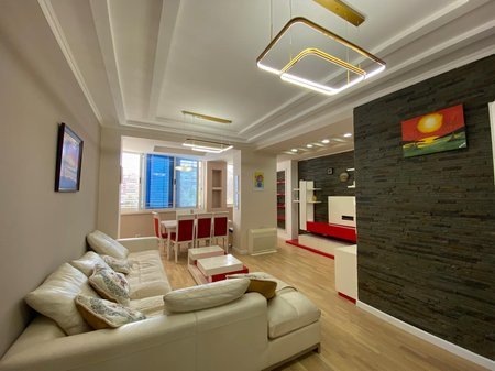 Tirane, shitet apartament 1+1+Ballkon Kati 1, 78 m² 140.000 € (Kodra e Diellit)