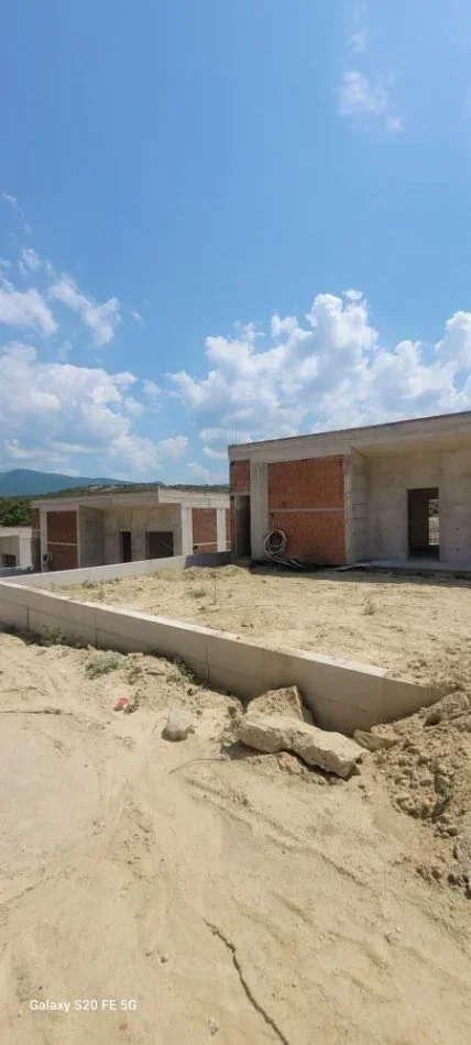 Tirane, shitet apartament , 202 m² 520.000 € 