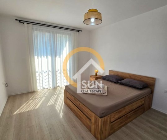 Shkoder, jepet me qera Vile 3+1+Aneks+Ballkon Kati 1, 140 m² 600 € (RUS)
