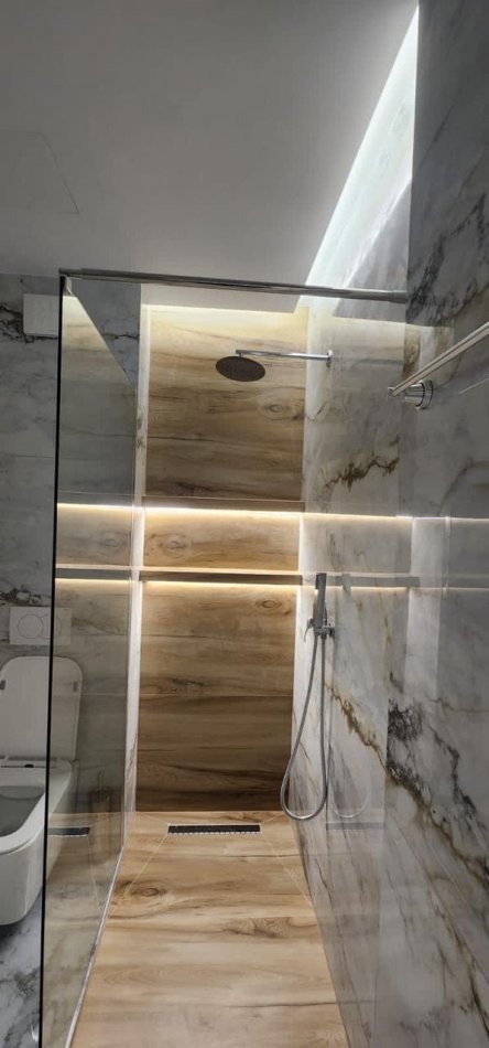 Tirane, jepet me qera apartament 1+1+Ballkon Kati 5, 60 m² 650 € (rruga e dibres)