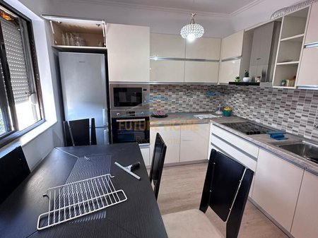 Shitet, Apartament 2+1,Rruga ''Bardhyl'', Tirane. AREA56394