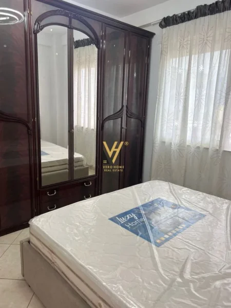 Tirane, jepet me qera apartament 2+1+Ballkon Kati 6, 95 m² 600 € (RRUGA KONGRESI I MANASTIRIT)