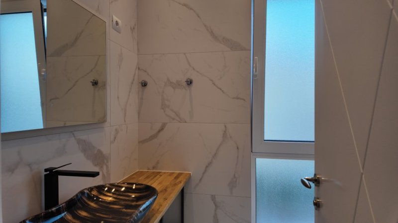 Tirane, jepet me qera Vile 2+1 Kati 2, 190 m² 1.000 € (Rruga Dalip Topi, ID: 530581008-17)