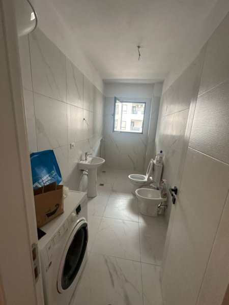 Tirane, jepet me qera apartament 1+1 Kati 5, 60 m² 300 € (Kamez)