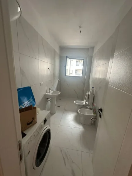Tirane, jepet me qera apartament 1+1 Kati 5, 60 m² 300 € (Kamez)