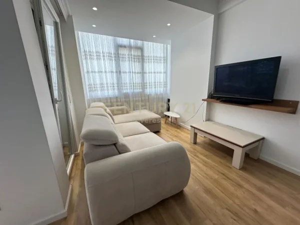 Tirane, shitet apartament 2+1 Kati 2, 89 m² 190.000 € (Brryli)