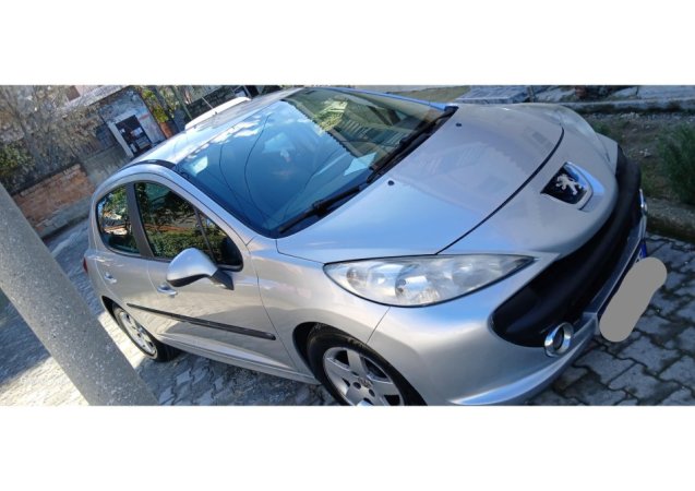 Lushnje, shes makine Peugeot 207 Nafte, gri metalizato manuale Kondicioner 172.198 km 2.200 €