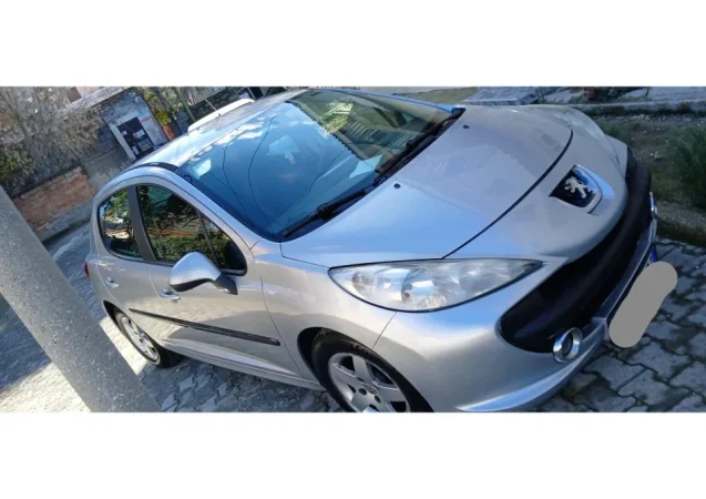 Lushnje, shes makine Peugeot 207 Nafte, gri metalizato manuale Kondicioner 172.198 km 2.200 €
