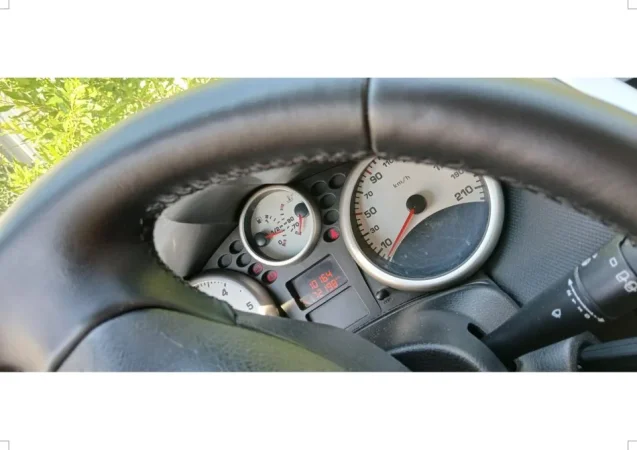 Lushnje, shes makine Peugeot 207 Nafte, gri metalizato manuale Kondicioner 172.198 km 2.200 €