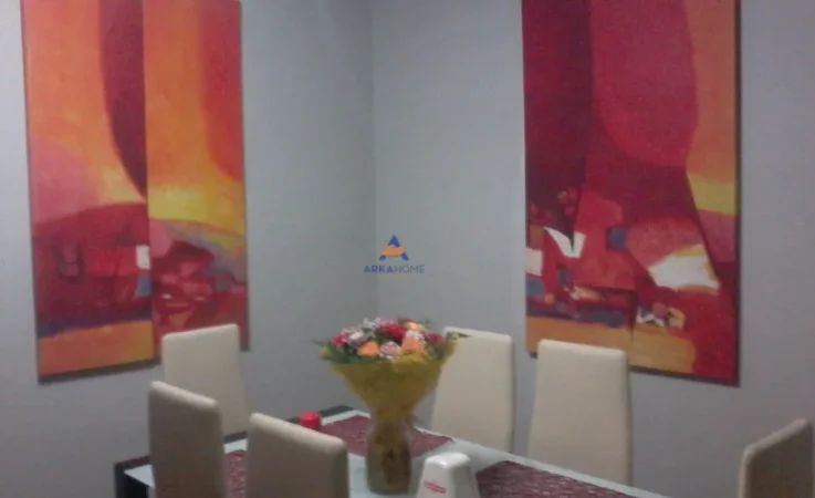 Tirane, shitet apartament 2+1+Ballkon Kati 5, 11 m² 170.000 € (PRANE BAR ARTISTIT,SPITALET)