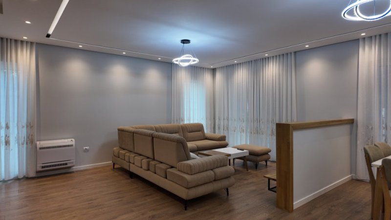 Tirane, jepet me qera Vile 2+1 Kati 2, 190 m² 1.000 € (Rruga Dalip Topi, ID: 530581008-16)