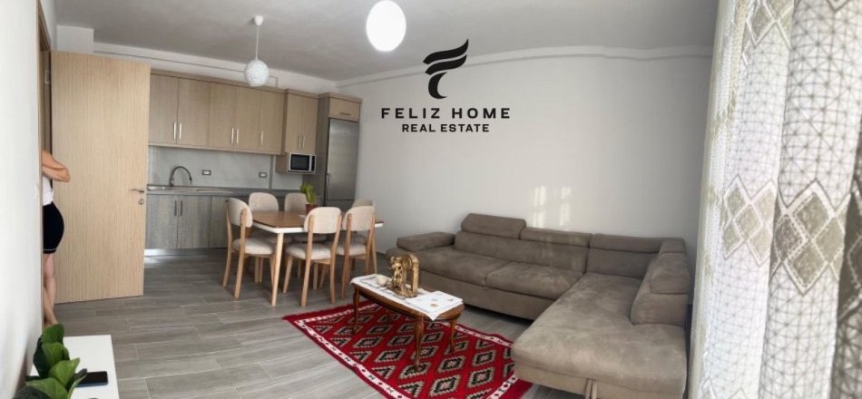 Tirane, jepet me qera apartament 3+1 Kati 3, 112 m² 750 € (5 MAJ)