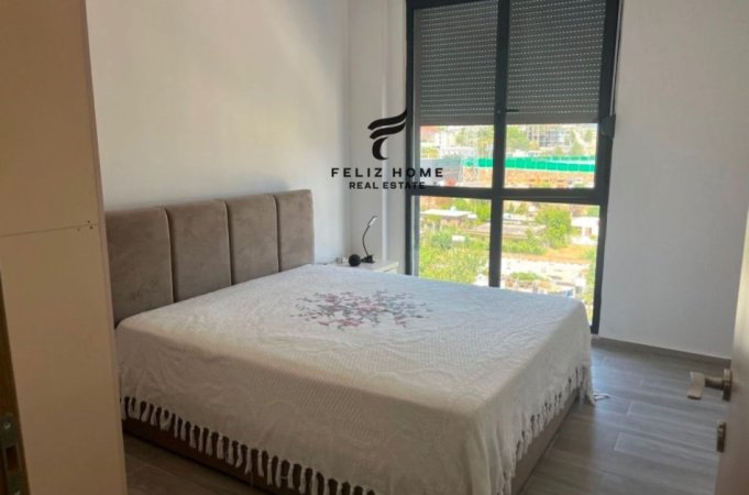 Tirane, jepet me qera apartament 3+1 Kati 3, 112 m² 750 € (5 MAJ)